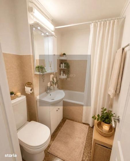 Apartament cu 3 camere decomandat în Titan