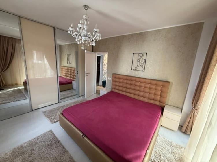 Apartament cu 3 camere semidecomandat în Nerva Traian