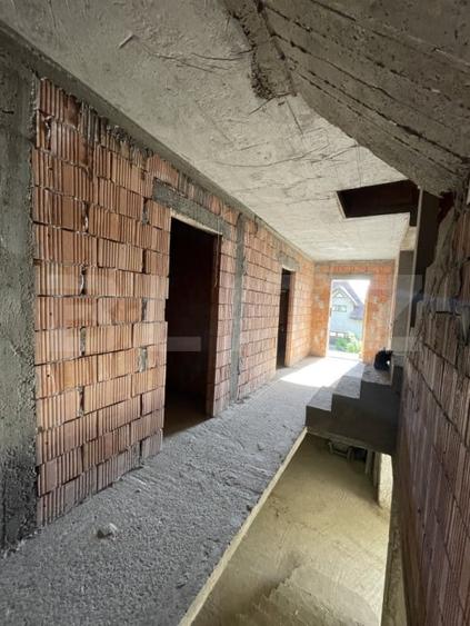 Casă individuală cu 3 camere cu Garaj în Fălticeni