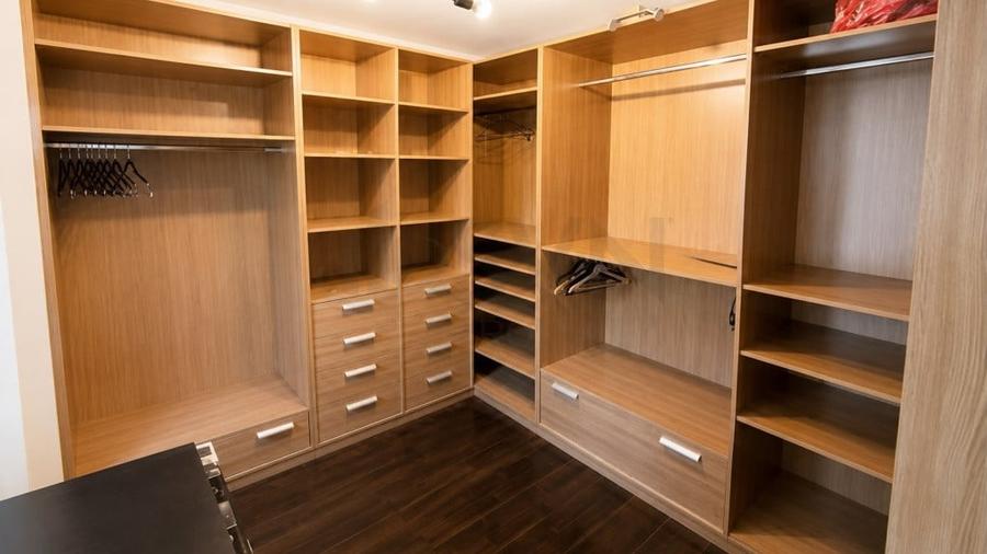Apartament cu 4 camere decomandat în Crângași