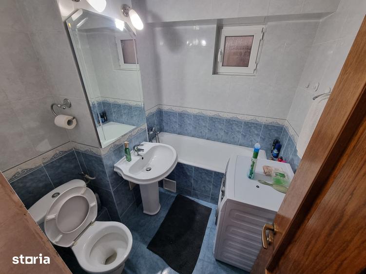 Apartament cu 3 camere în Capitol