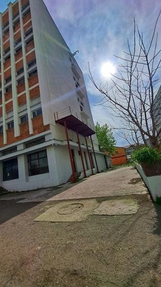 Spațiu comercial, de 1 mp, în Micro II