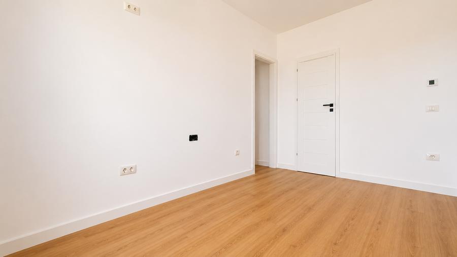 Duplex cu 5 camere cu Canalizare în Moșnița Nouă