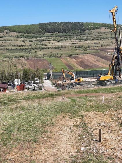 Teren Construcții de 4900 mp, în Vâlcele