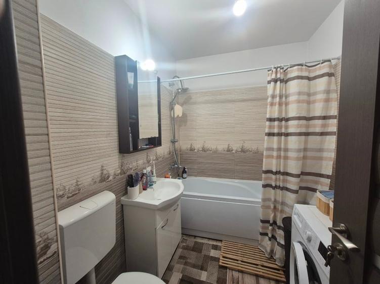 Apartament cu 2 camere decomandat, mobilat în Bună Ziua