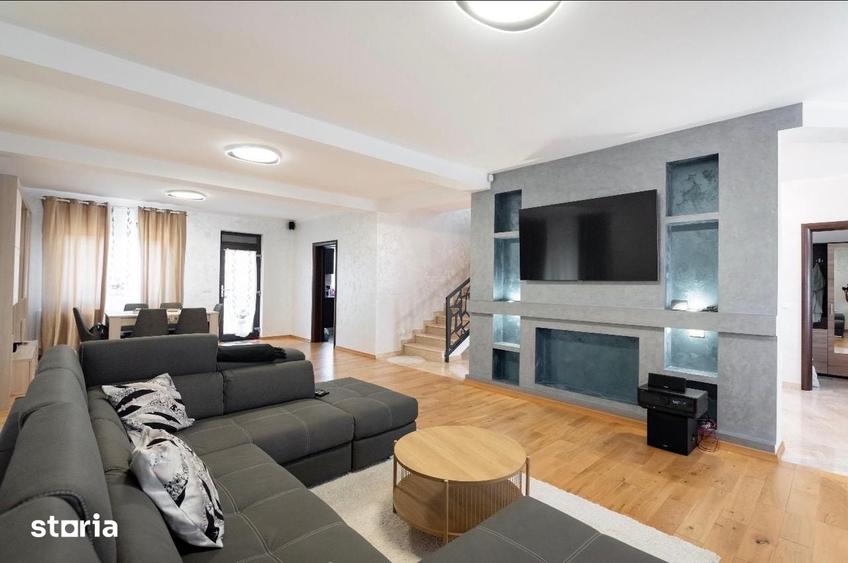 Casă cu 5 camere cu Teren 588 Mp în Sântandrei