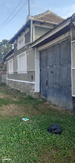 Casă cu 2 camere cu Teren 1000 Mp în Husasău de Tinca