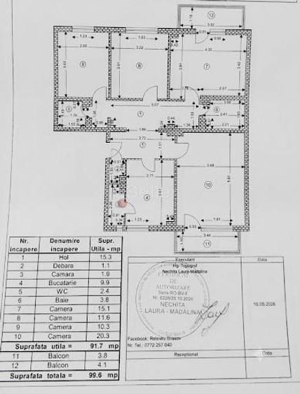 Apartament cu 4 camere decomandat în Noua
