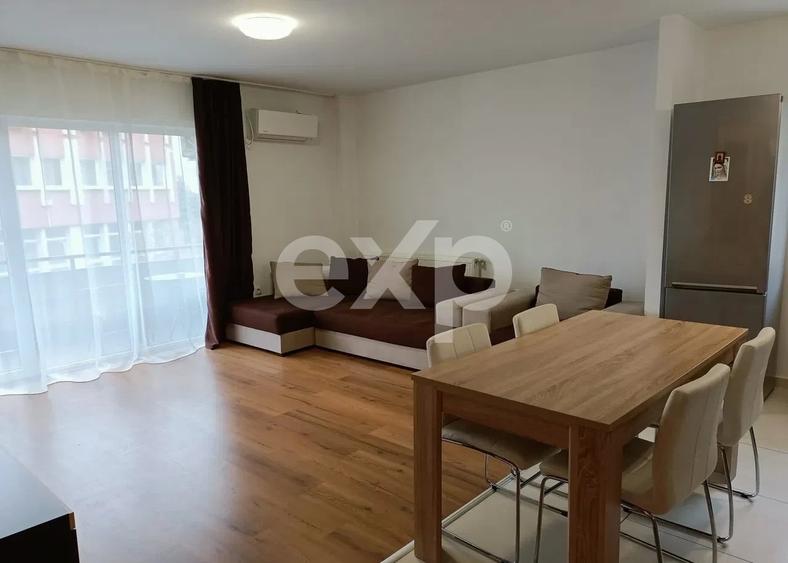 Apartament cu 3 camere semidecomandat în Iris
