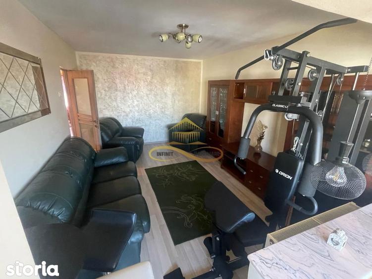 Apartament cu 3 camere decomandat în Bistrița Lac