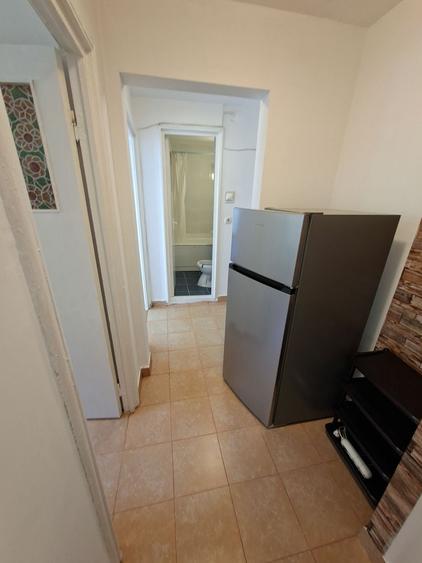 Apartament cu 2 camere decomandat în Drumul Taberei