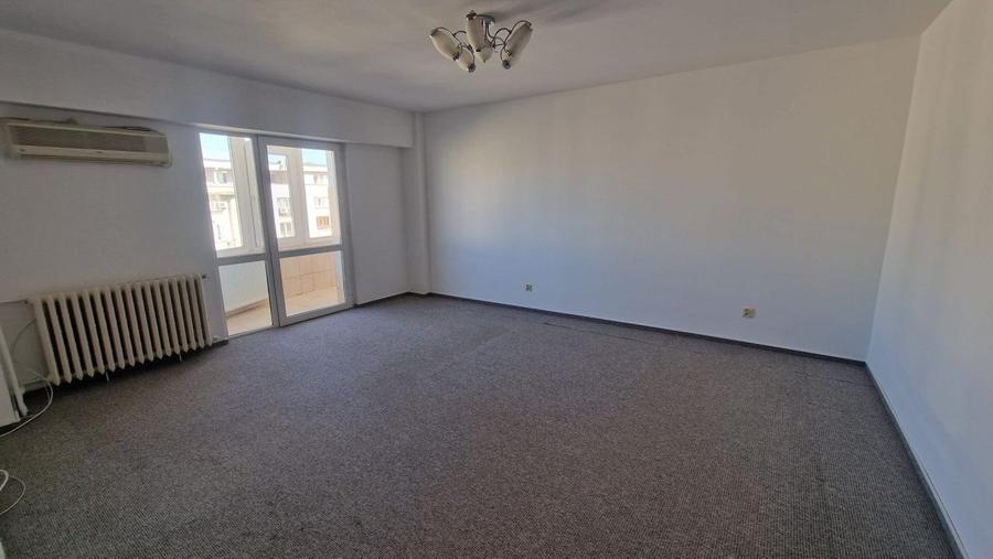 Apartament cu 2 camere decomandat în P-ța Unirii