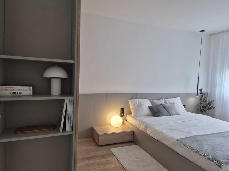 Apartament cu 3 camere semidecomandat în Circumvalațiunii