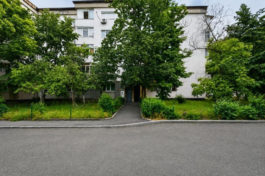 Apartament cu 3 camere decomandat în 1 Mai