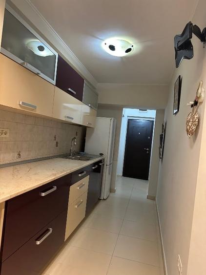 Apartament cu 2 camere semidecomandat în Crângași
