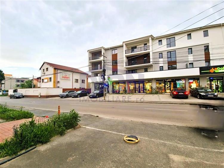 Apartament cu 4 camere decomandat în Central