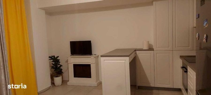 Apartament cu 2 camere decomandat în Baza 3