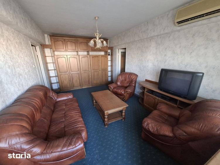 Apartament cu 4 camere semidecomandat în Ultracentral