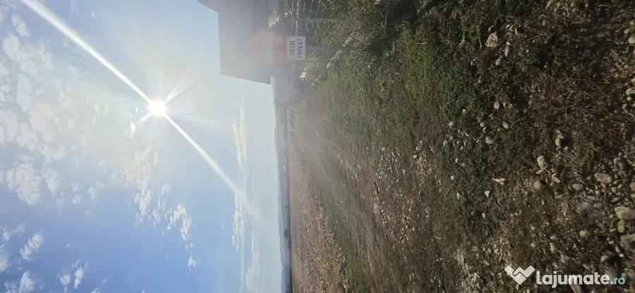 Teren de 883 mp, în Mărgineni
