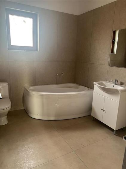 Casă cu 3 camere cu Teren 468 Mp în Sânmihaiu German