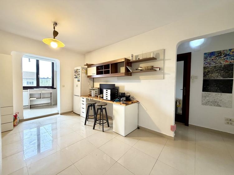 Apartament cu 2 camere semidecomandat, mobilat în Bucovina