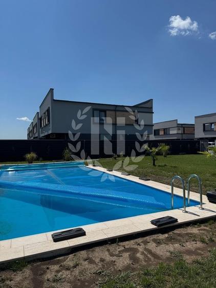 Duplex cu 4 camere cu Canalizare în Balotești