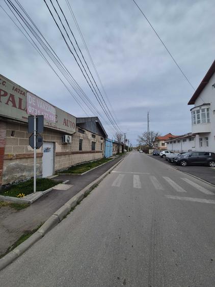 Spațiu comercial, de 2,500 mp, în Exterior Vest
