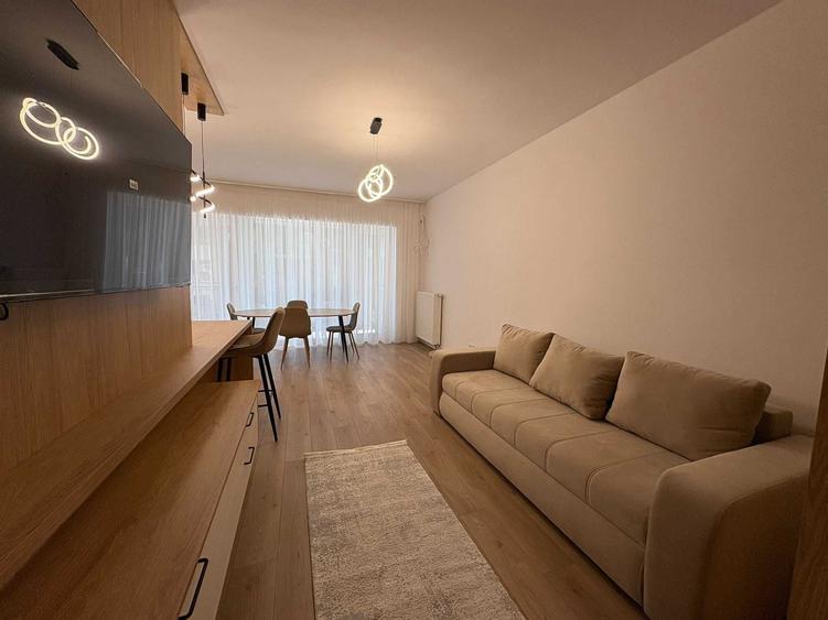 Apartament cu 2 camere semidecomandat în Central