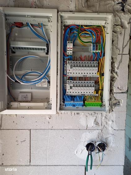 Casă cu 3 camere decomandat cu Canalizare în Agigea