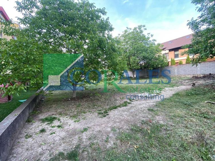 Teren Construcții intravilan de 930 mp, în Soarelui