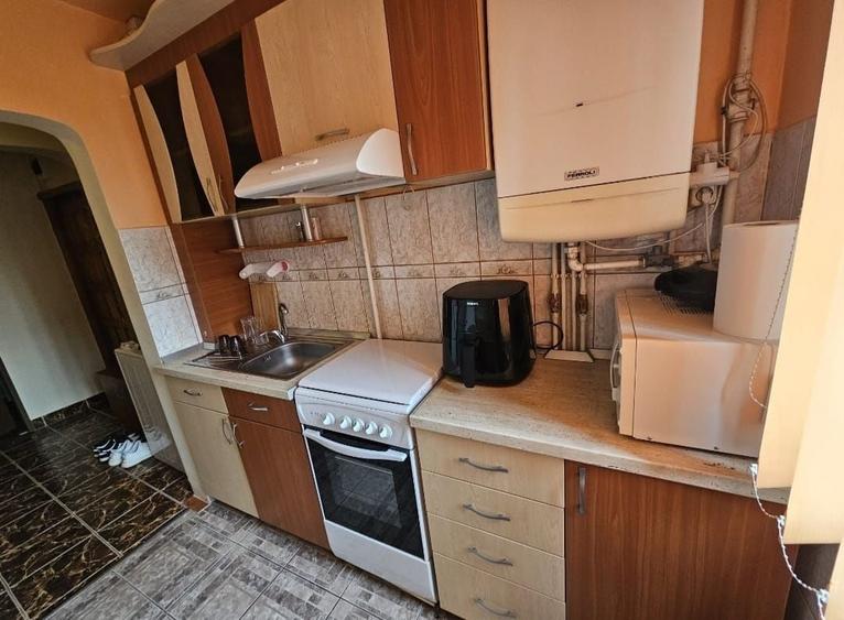 Apartament cu 2 camere decomandat în Stana
