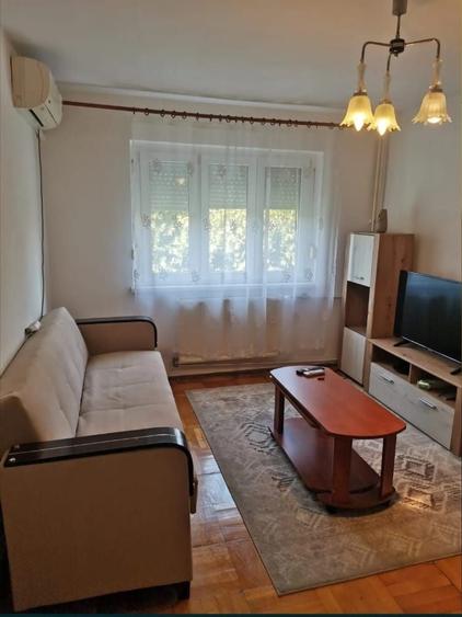 Apartament cu 2 camere semidecomandat în Romanilor