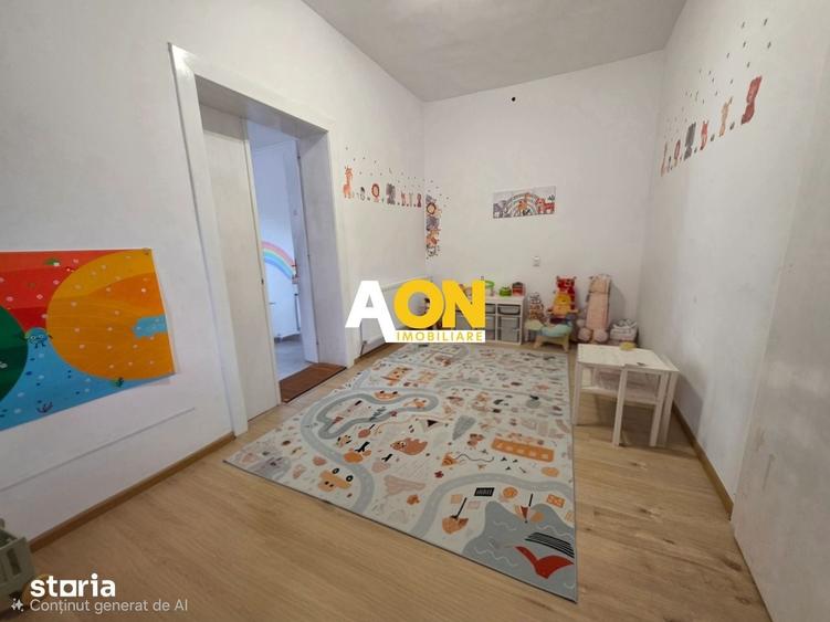Casă cu 4 camere cu Teren 300 Mp în Central
