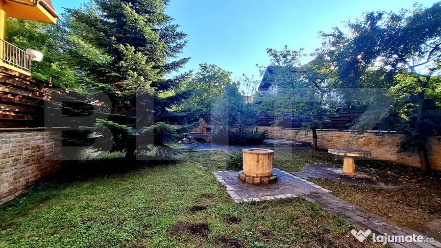 Casă cu 7 camere cu Teren 500 Mp în Bună Ziua