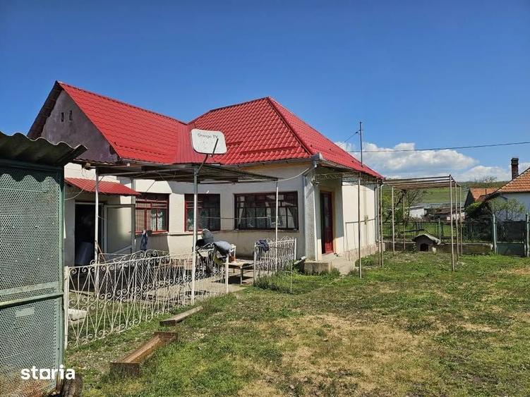 Casă cu 3 camere cu Teren 543 Mp în Ilia