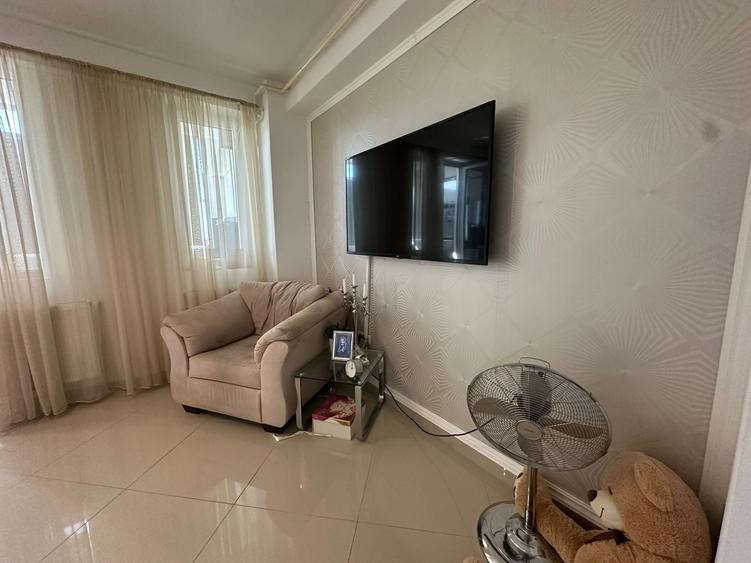 Apartament cu 2 camere semidecomandat în Chiajna