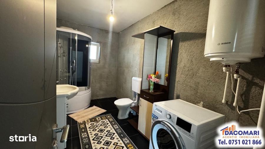 Casă cu 4 camere cu Teren 1323 Mp în Piscu