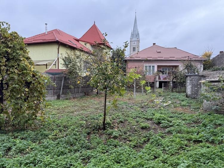 Casă cu 4 camere în Ultracentral