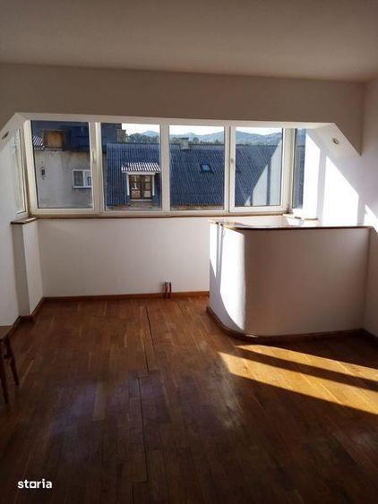 Apartament cu 4 camere în Central