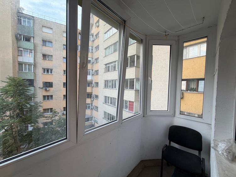Apartament cu 2 camere decomandat în Iancului