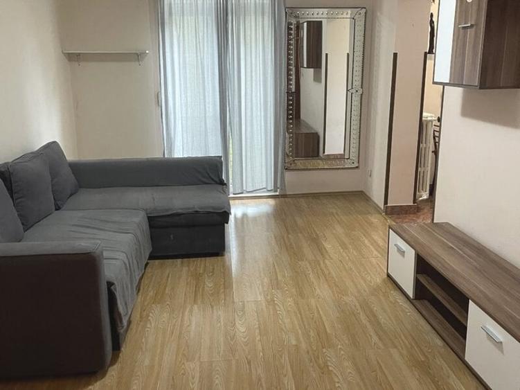 Apartament cu 2 camere semidecomandat, mobilat în Floreasca