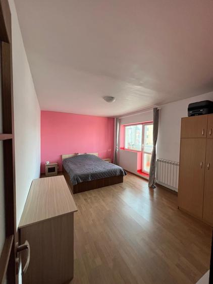 Apartament cu 2 camere decomandat în Între Lacuri