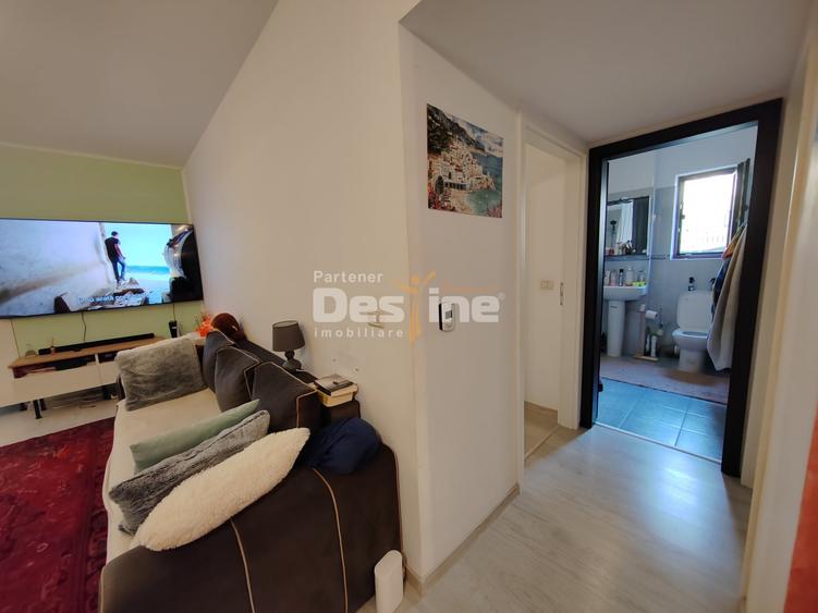 Apartament cu 3 camere, mobilat în Valea Adâncă