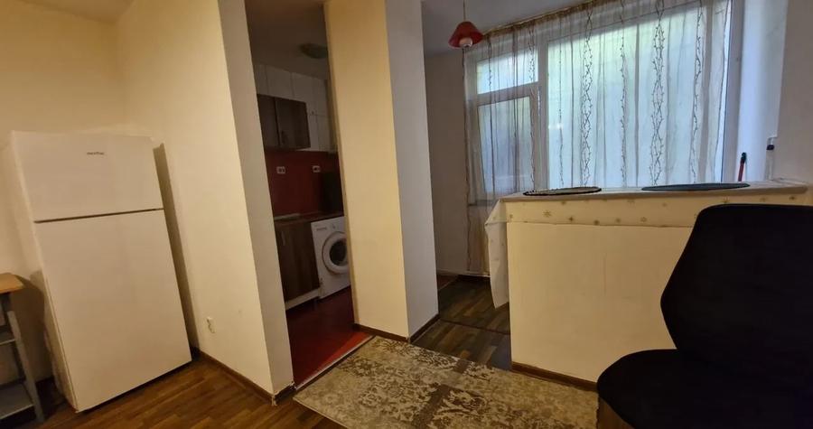 Garsonieră decomandată în Tătărași