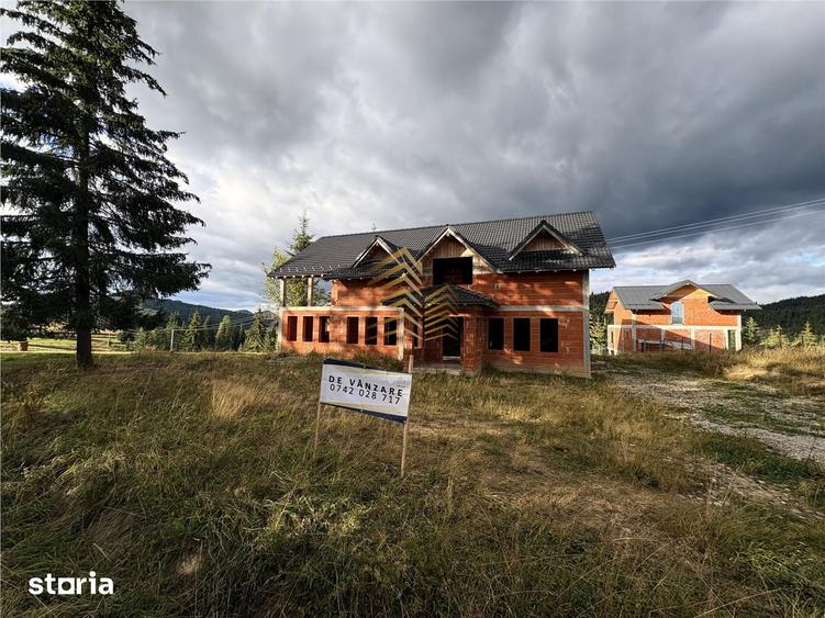 Spațiu comercial, de 440 mp, în Tiha Bârgăului
