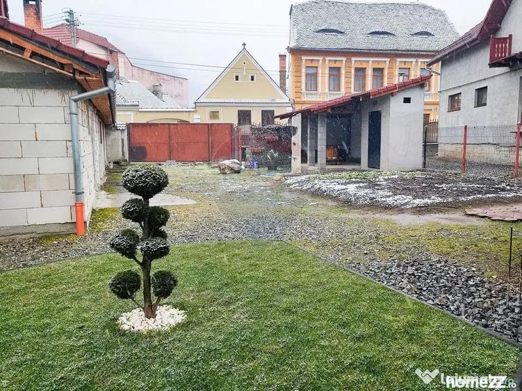 Casă cu 3 camere cu Teren 368 Mp în Sud