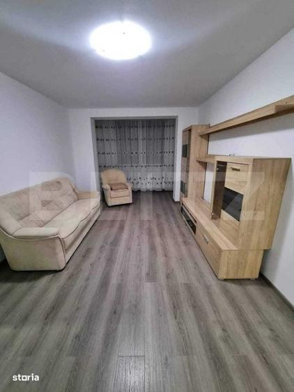 Apartament cu 3 camere decomandat în Lelești