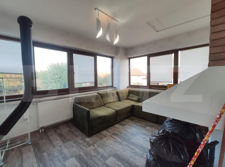 Casă individuală cu 7 camere cu Canalizare în Dorolț