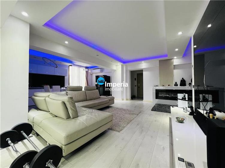 Apartament cu 3 camere decomandat în Tătărași