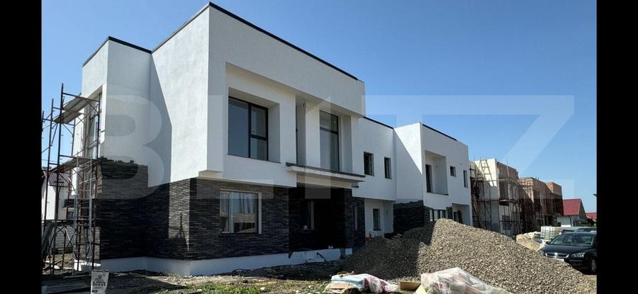 Casă individuală cu 3 camere cu Canalizare în Sud-Vest